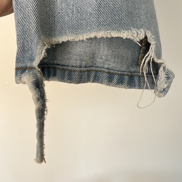Brandy Melville Destroyed Ripped Mom Jeans - Picture 9 of 15